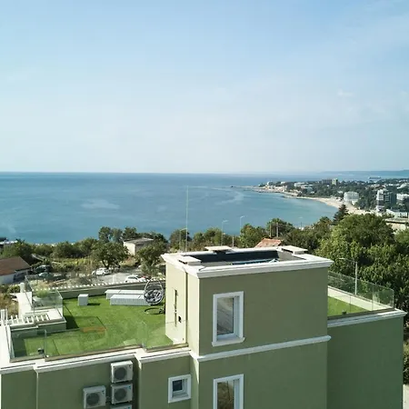 Sea Lounge Aparthotel 3*