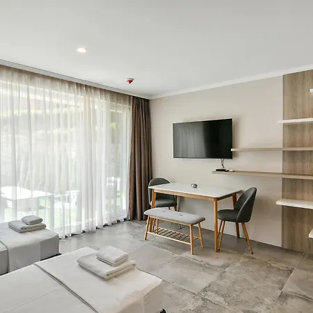 Sea Lounge 3*